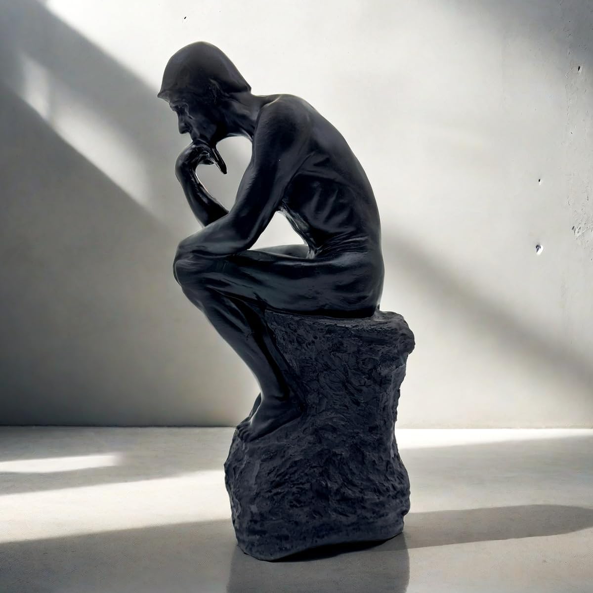 Resin Thinker Statue Decorative Sculpture for Home Office