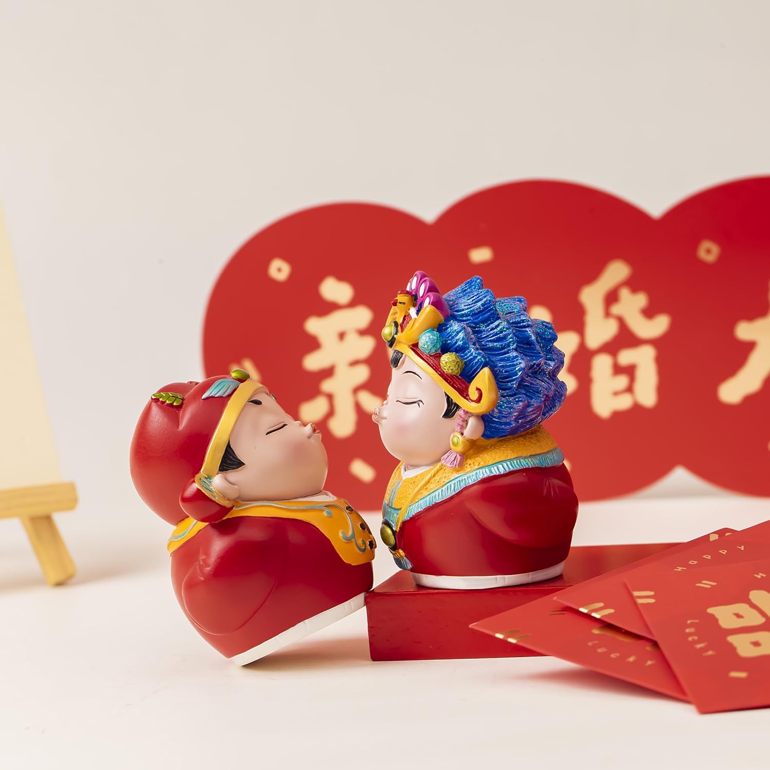 Hand-Painted Kissing Couple Statue 335-Inch Resin Wedding Decor