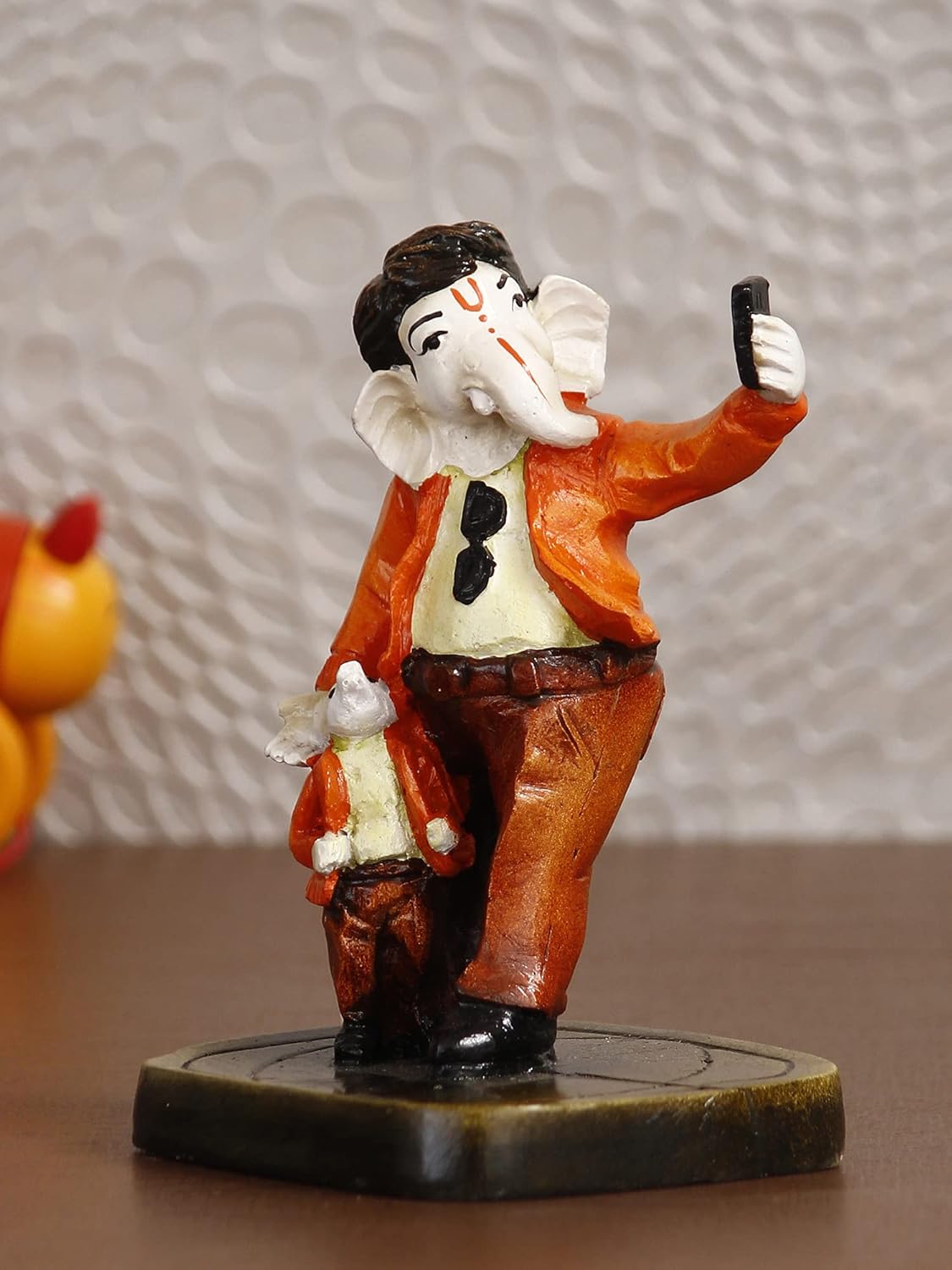 Handcrafted Polyresin Lord Ganesha Selfie Statue Decor
