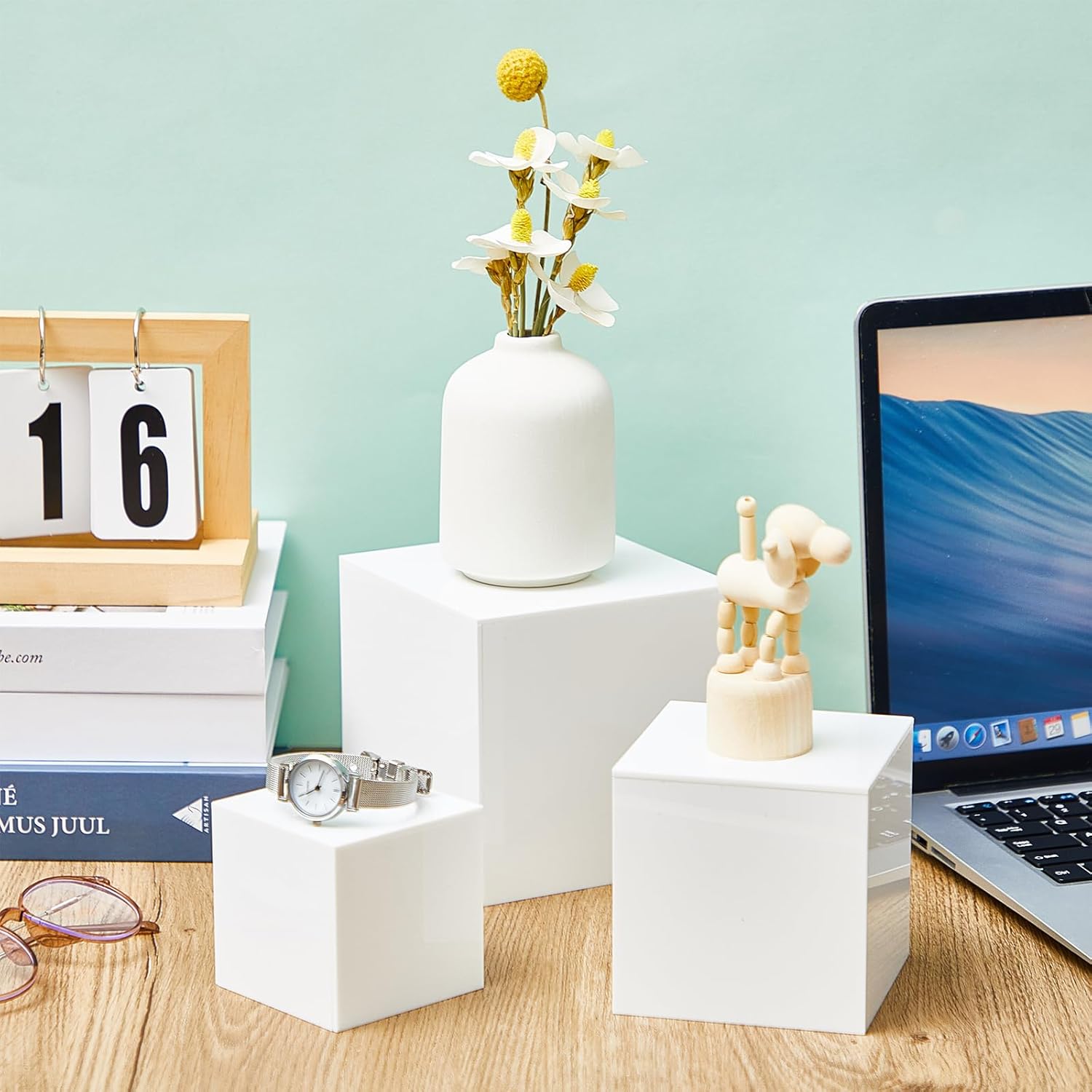 Geetery 5 Piece Acrylic Display Riser Set White