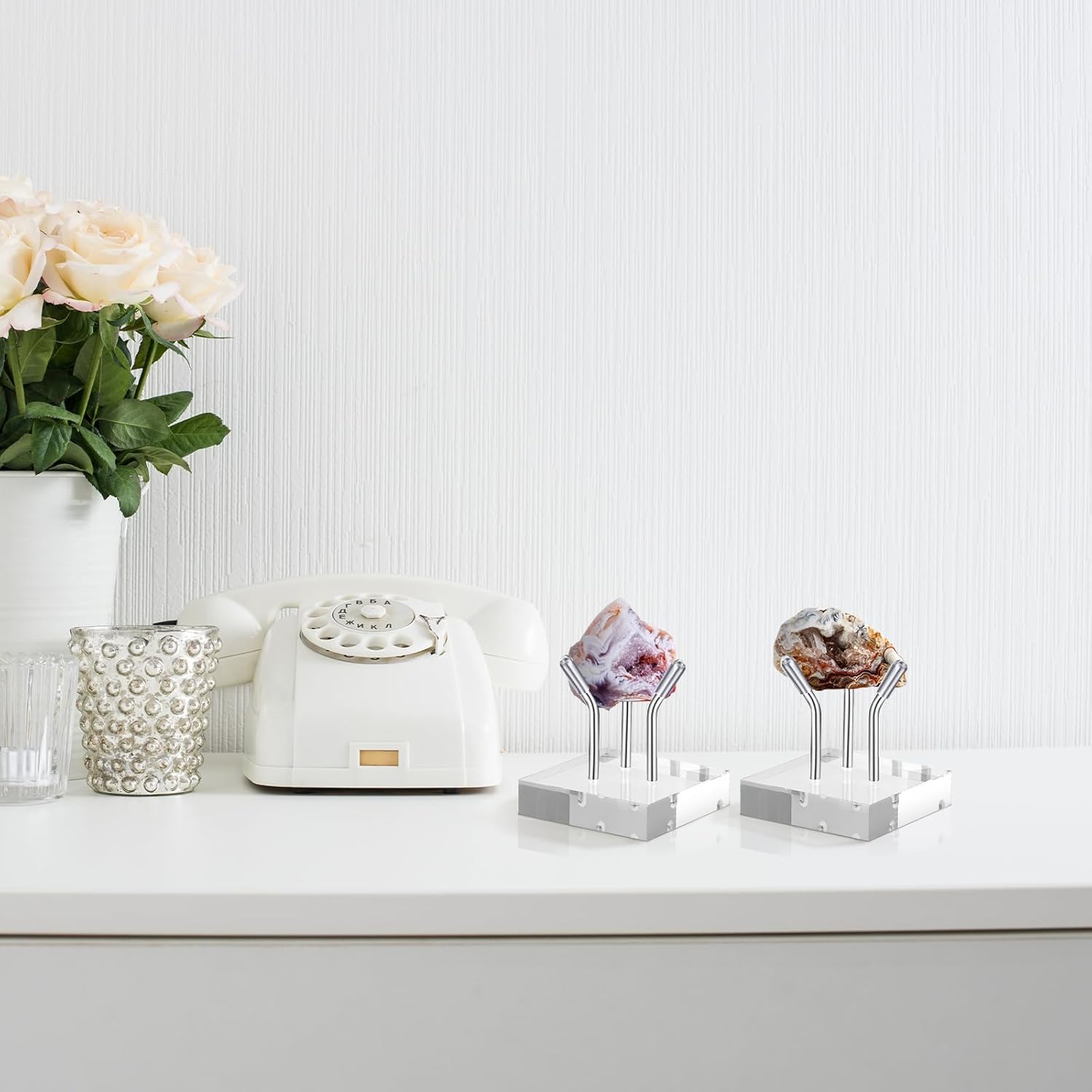 Weysat 4 Pack Clear Acrylic Display Stands with 3 Pegs